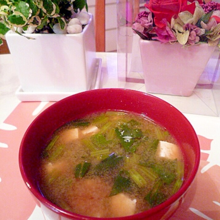 ほうれん草と豆腐のみそ汁♪